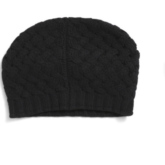 PORTOLANO
Slouchy Hat (Black Knit Beanie)